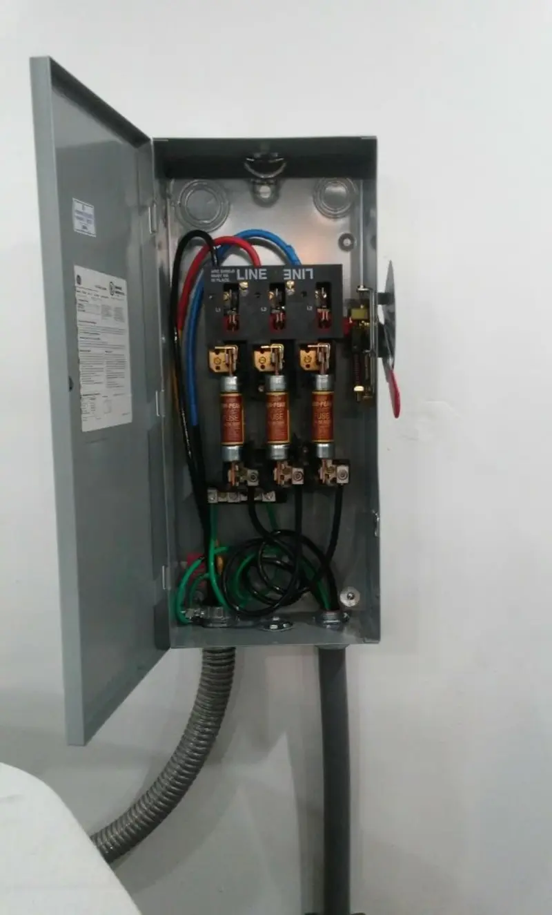 Three-phase disconnect switch installed for Electrical Wiring & Rewiring in Muscle Shoals